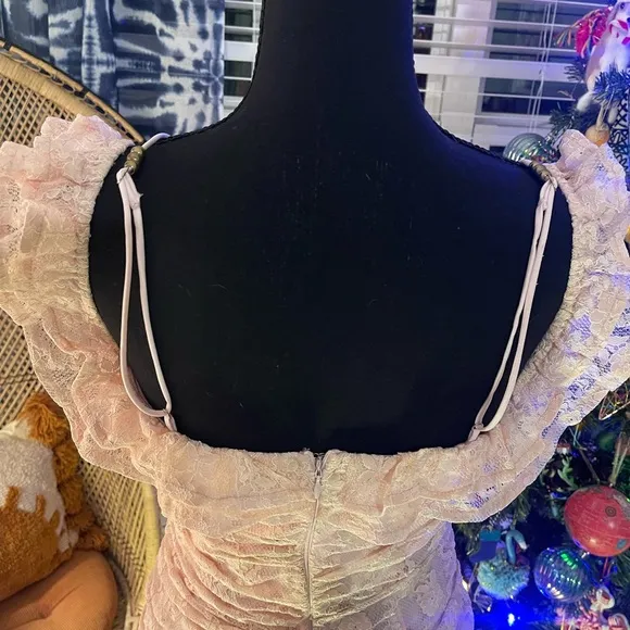 🎀NWT Hello Monday Monday to Sunday Lace Off Shoulder Mini Dress Sz 8/L Coquette