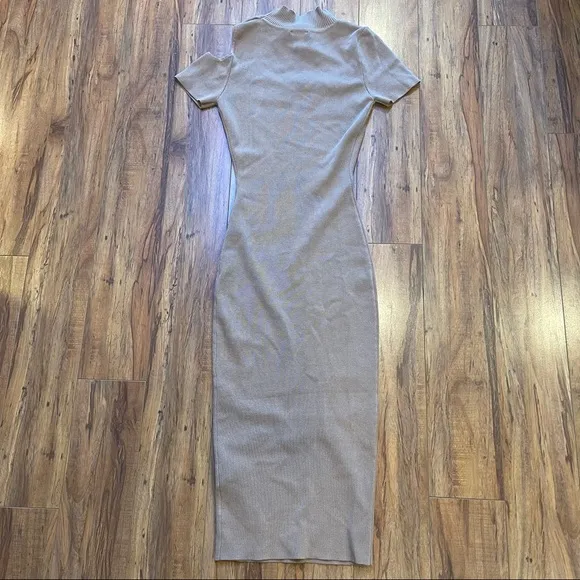 NWT HERA Collection Highneck Cutout Beige Ribbed Bodycon Dress Size S