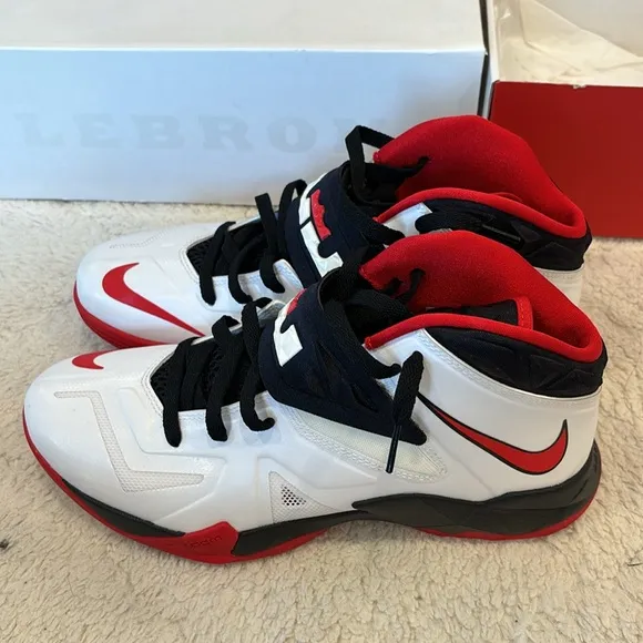 NWT Nike Lebron Zoom Soldier VII 7 Red White Black