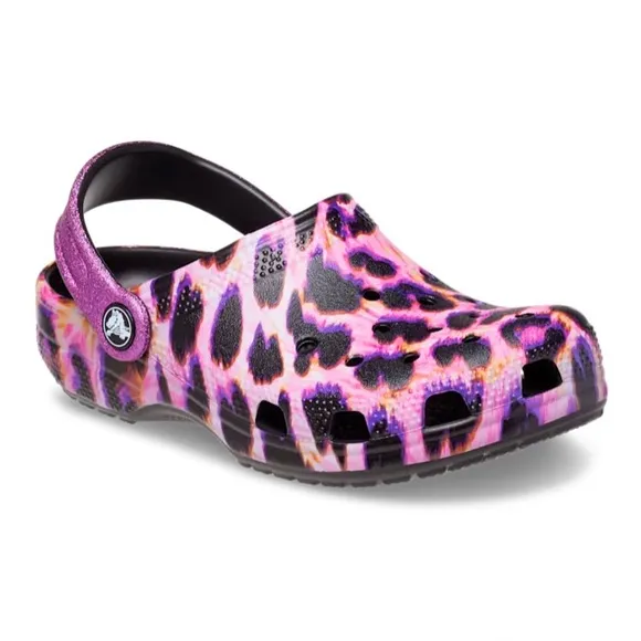 NWT PINK /PURPLE Classic Animal Print Crocs Youth size J6 Papaya Leopard shoes