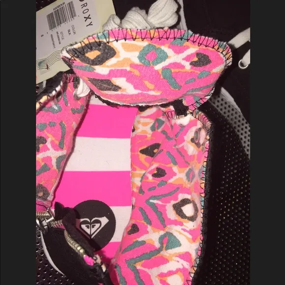 NWT Roxy black sneakers shoes Zipper Hi Top Sneakers Silver Glitter Logo Pink
