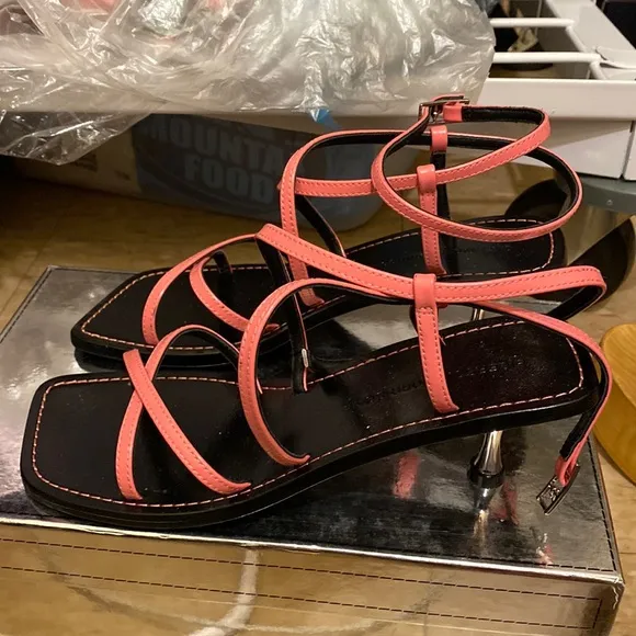 NWT Sigerson Morrison Irma leather square toe strappy kitten heel sandals heels