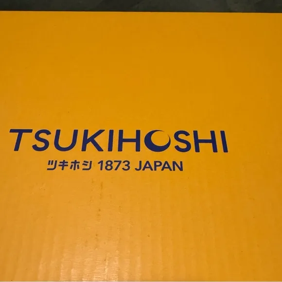 NWT Tsukihoshi Kids Tie-Dye Rainbow Sneakers