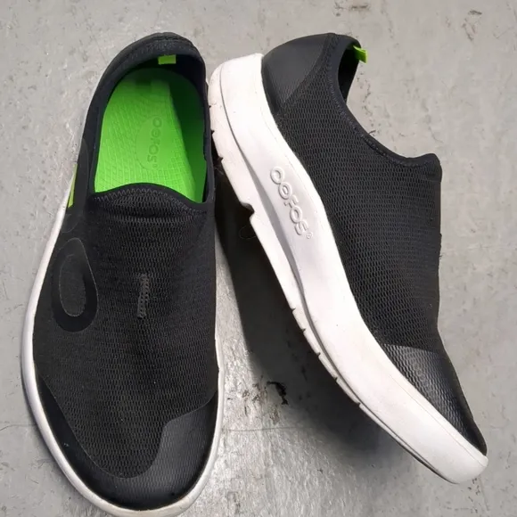 Oofos Oomg Sport Mens Size 12 Black White