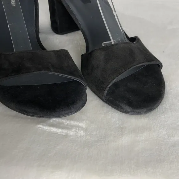 PAUL GREEN Black Velvet Suede Ankle Strap Block Heel Sandals US Size 8 Party