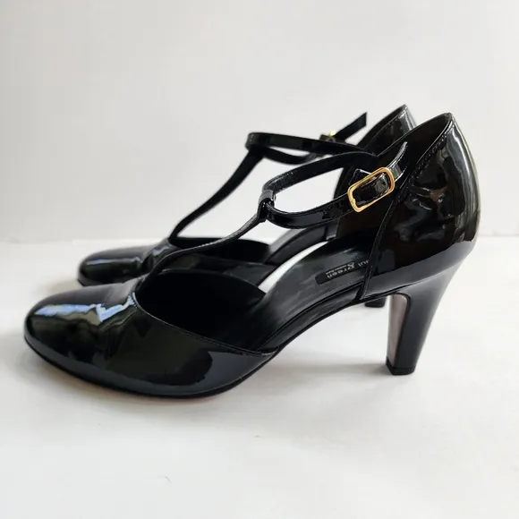 Paul Green Nia Black Patent Leather T-Strap Heels