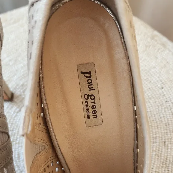 Paul Green 'Passion' Bootie-Gold Suede- Size US 9. NEW CODITION