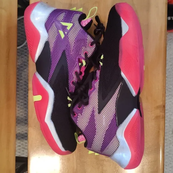 Peak Taichi lightning men's basketball shoes size13 purple yellow pink and black