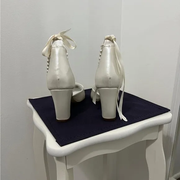 Pelino Sandals. NEW Cream Stiletto Heels with Ankle Strap