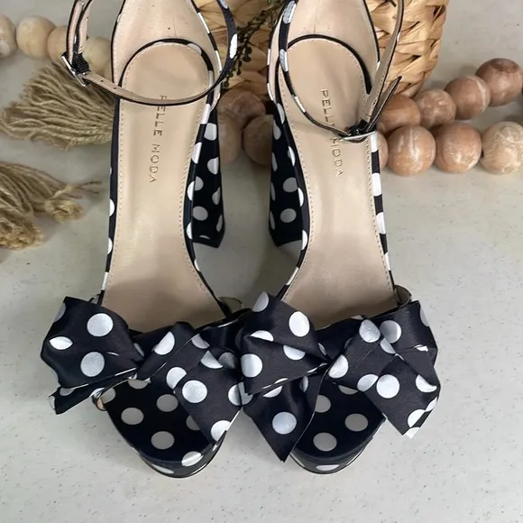 Pelle Moda Gema Ankle Strap Platform Sandal Sz 8.5