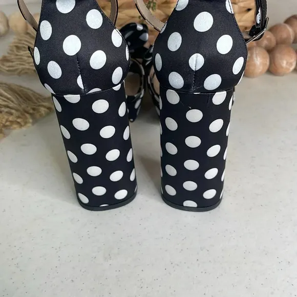 Pelle Moda Gema Ankle Strap Platform Sandal Sz 8.5