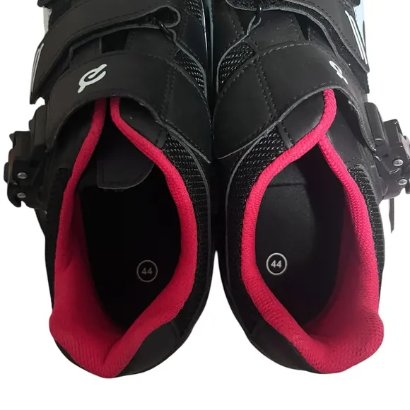 Peloton original black and red cycling shoes size 10.5 (44)