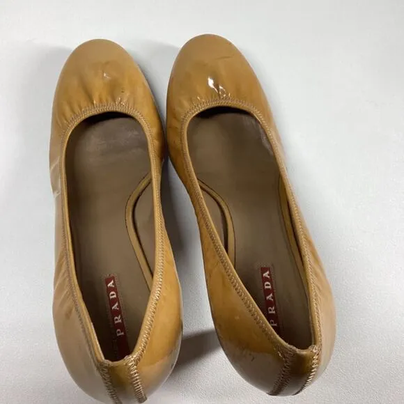 Prada Patent Leather yellow mustard Pumps Size EU 38 7US