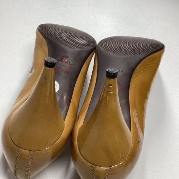 Prada Patent Leather yellow mustard Pumps Size EU 38 7US