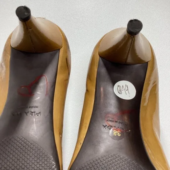 Prada Patent Leather yellow mustard Pumps Size EU 38 7US