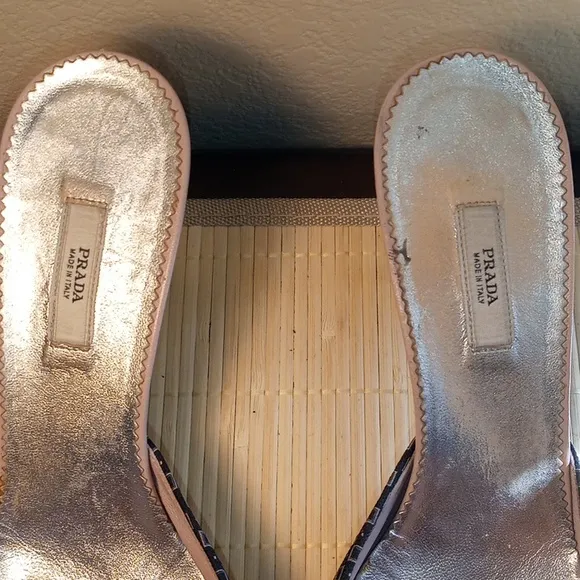 PRADA Women's Silk Black White Peach Mules With Patent Leather Floral Accent 40