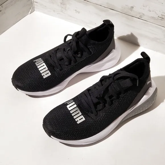 𝅺PUMA Runing Women's Black Shoes Size 7.5