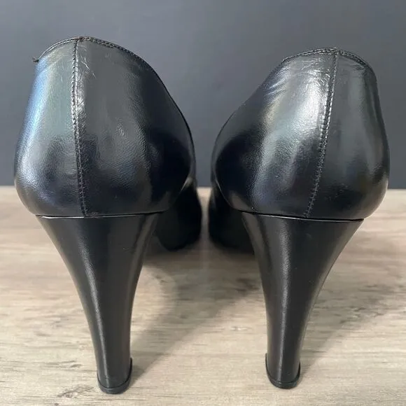 RARE GUCCI Vintage Early 1970’s size 38 1/2 (8.5) Black Pumps Heels Shoes