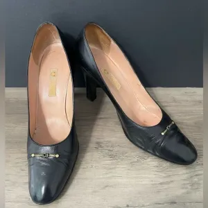 RARE GUCCI Vintage Early 1970’s size 38 1/2 (8.5) Black Pumps Heels Shoes