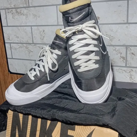 🔥RARE NIKE DROP-TYPE SACAI LOW EUC SZ 12 BLACK