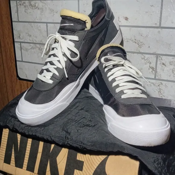 🔥RARE NIKE DROP-TYPE SACAI LOW EUC SZ 12 BLACK