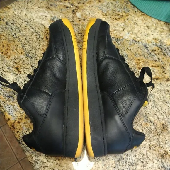 Rare Reebok Pittburgh Steelers NFL Official Shoes 12 Shoes Black Yellow