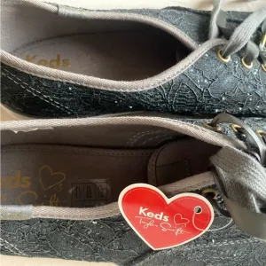 RARE Taylor Swift NEW W TAGS • mint condition • size9 Glitter Shoes