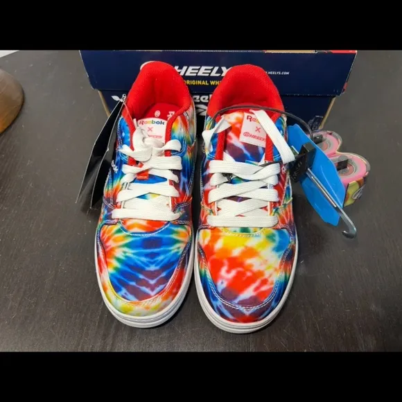 Reebock x Heelys Wheeled Shoes Rainbow Tie Dye Unisex Youth Size 5