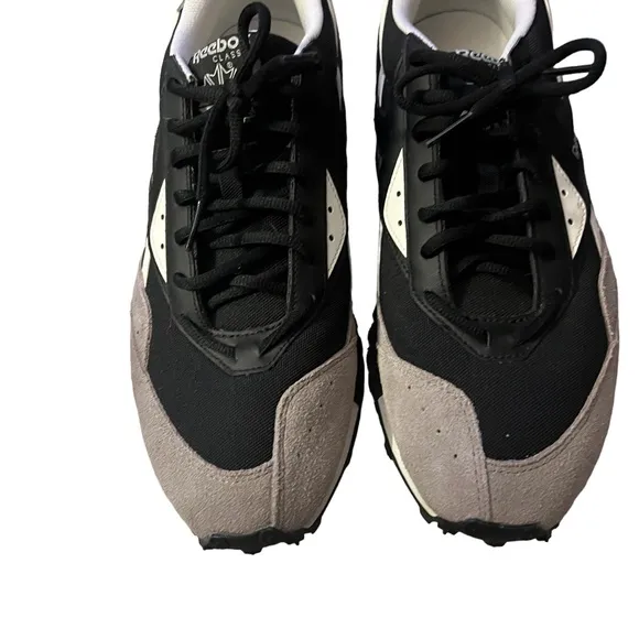 REEBOK Mens REEBOK LX 2200 GY1534 Black/Boulder Grey/Chalk Shoes worn once Sz 12