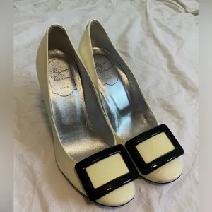 Roger Vivier patent pumps