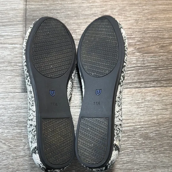 Rothy's Black and White Flats with Elegant Design woman’s size 11.5 (d76)