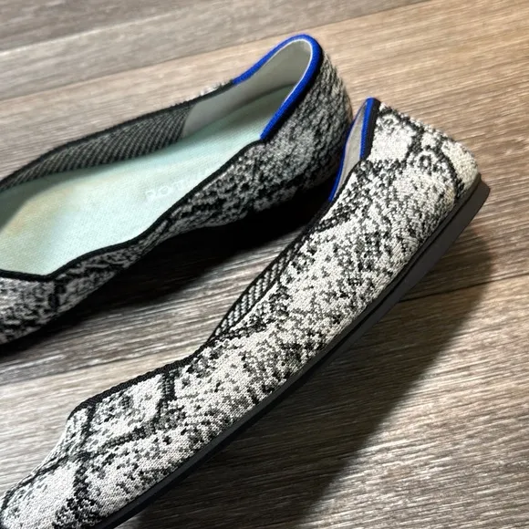 Rothy's Black and White Flats with Elegant Design woman’s size 11.5 (d76)