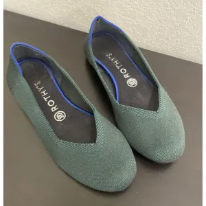 Rothy's The Flat Round Toe Emerald Green 8.5 Ballet Shoes Retired Rare Washable
