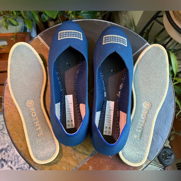 Rothy’s The Flats in Blue Holiday Licorice Women’s Size 9