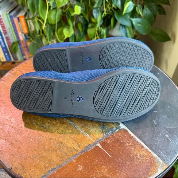 Rothy’s The Flats in Blue Holiday Licorice Women’s Size 9