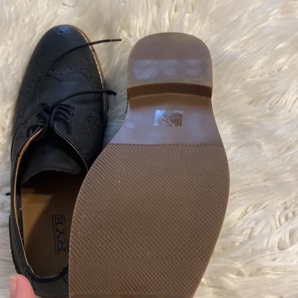 RYE Man Shoes BNWOT color black size 11.5