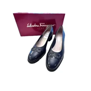 🎉SALE🎉 Salvatore Ferragamo Boutique Black Leather Heels 6 AAAA Luxury NIB‎