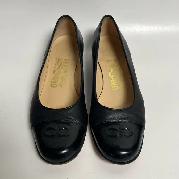 Salvatore Ferragamo Agile Pumps Black Leather Patent Cap Toe Low Heel Shoes 6 B