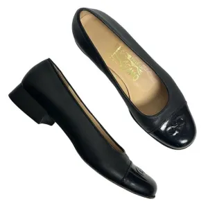 Salvatore Ferragamo Agile Pumps Black Leather Patent Cap Toe Low Heel Shoes 6 B