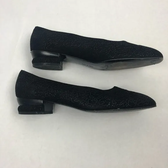 SALVATORE FERRAGAMO Black Pumps Size 8B