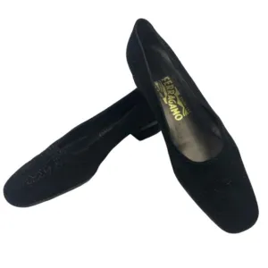 SALVATORE FERRAGAMO Black Pumps Size 8B