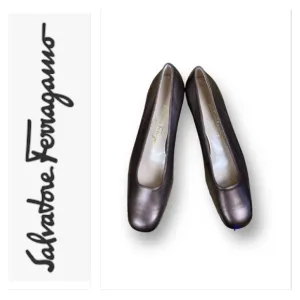 Salvatore Ferragamo Boutique Bronze Flats Shoes Size 8 A2