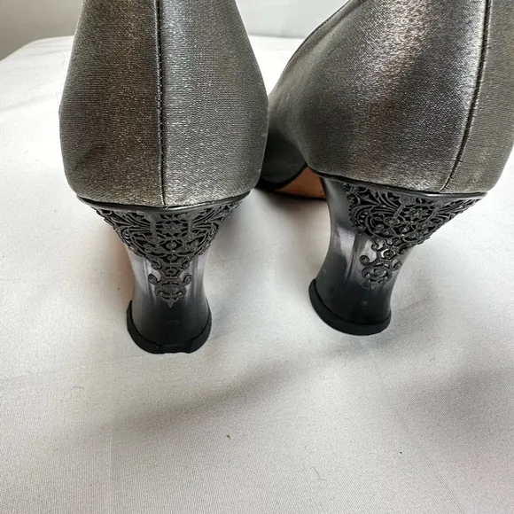 Salvatore Ferragamo Elegant Silver Women's Heels w/lace design (Size  7 1/2)