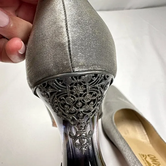 Salvatore Ferragamo Elegant Silver Women's Heels w/lace design (Size  7 1/2)