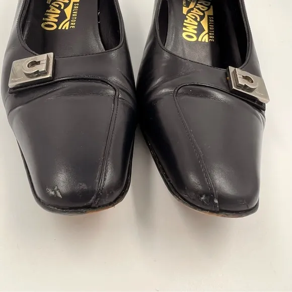 Salvatore Ferragamo Navy Nella Gancini Leather Pumps 8.5 3A Vintage Heels