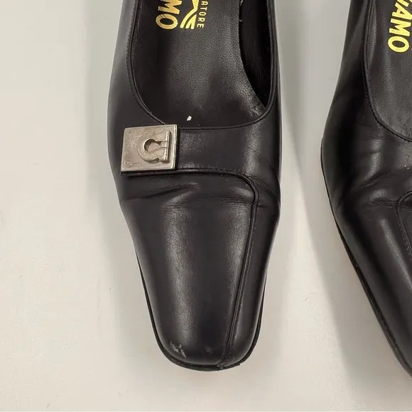 Salvatore Ferragamo Navy Nella Gancini Leather Pumps 8.5 3A Vintage Heels