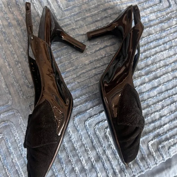 Salvatore Ferragamo peep toe Women's Black  Heels suede bow patent leather 8.5