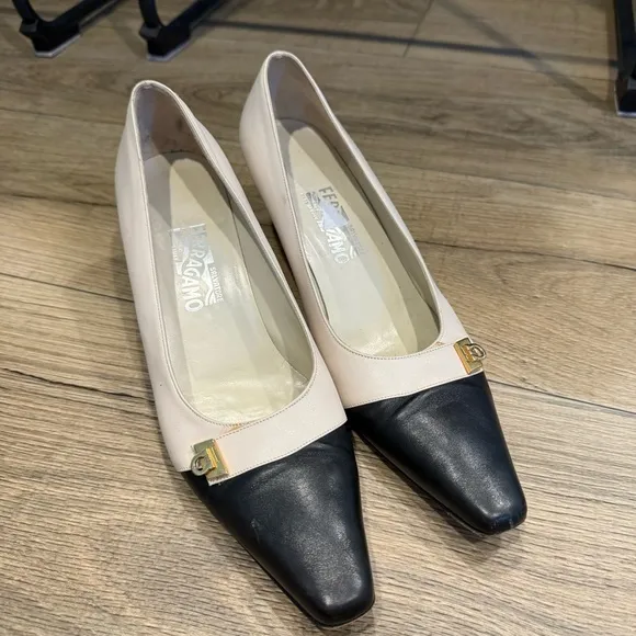 Salvatore Ferragamo Women's Black and Cream Shoes 10