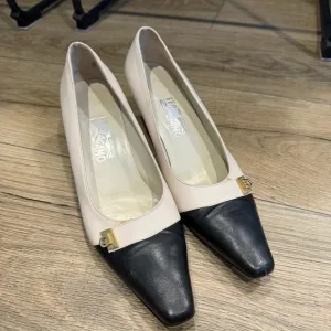 Salvatore Ferragamo Women's Black and Cream Shoes 10