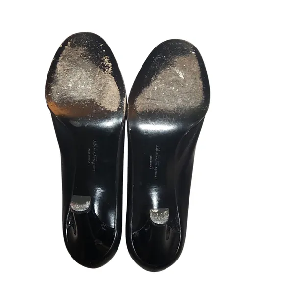 Salvatore Ferragamo Womens Black Leather Pumps Shoes Size 8.5